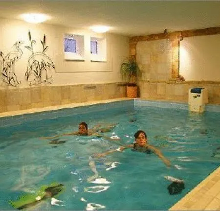 מלון Zur Krone אואגן